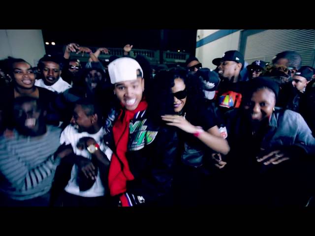 Chris Brown, Tyga - Holla At Me