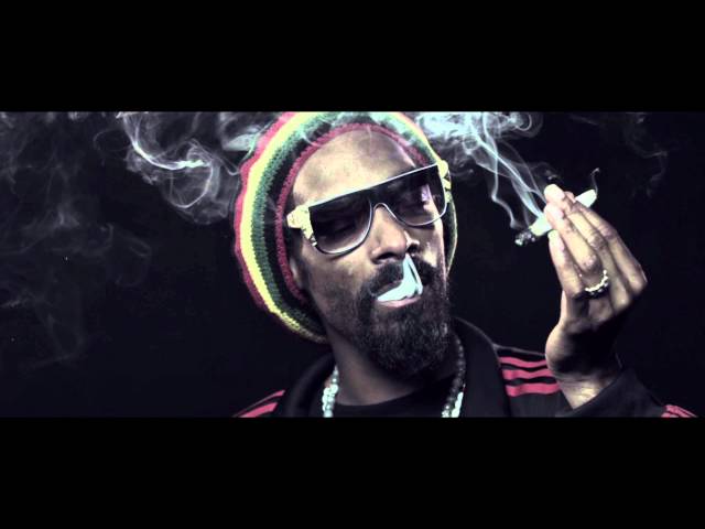 Snoop Dogg, Wiz Khalifa - French Inhale